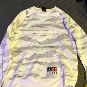 Air Jordan sweatshirt camo